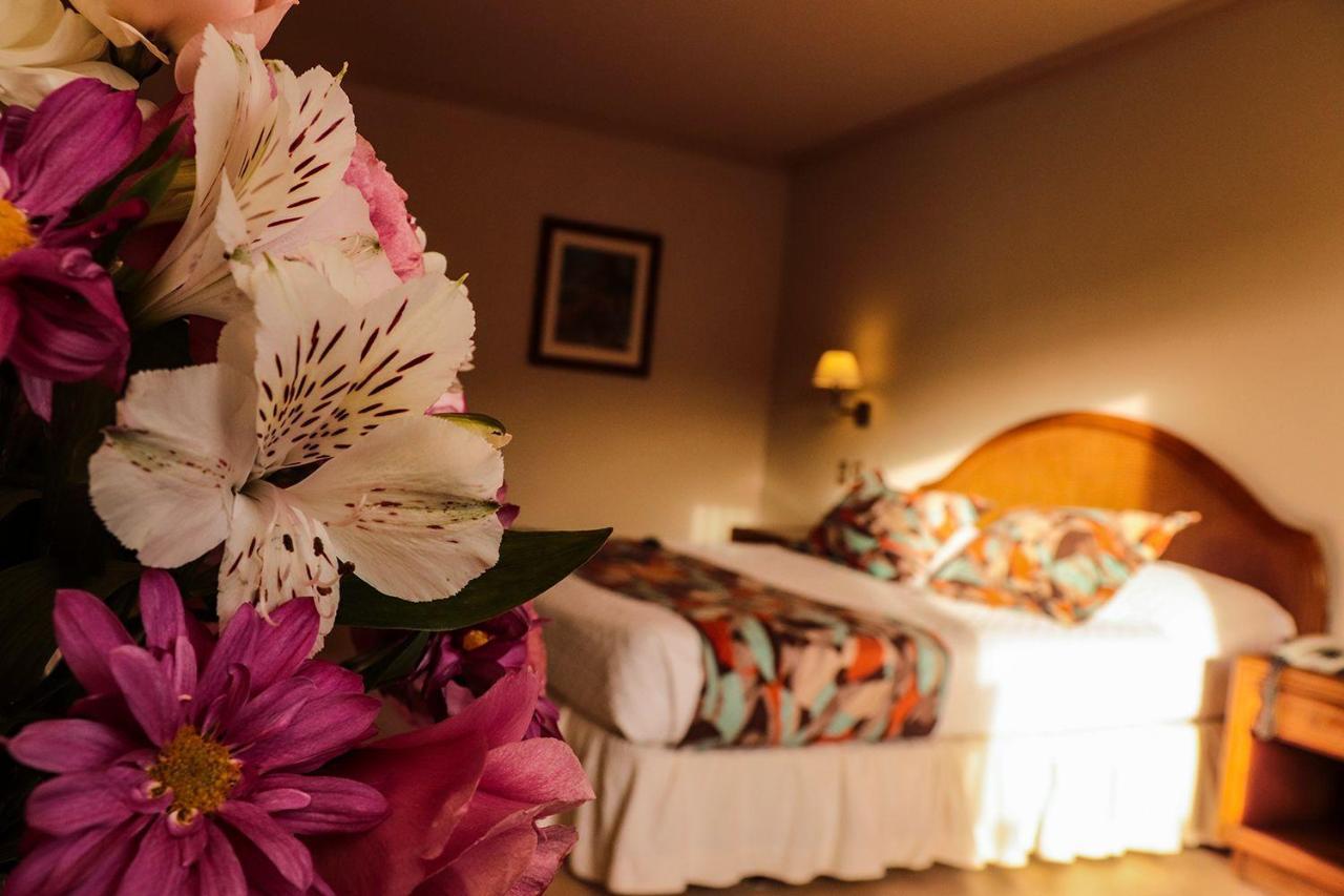 Hotel Los Parrales Tarija Zewnętrze zdjęcie