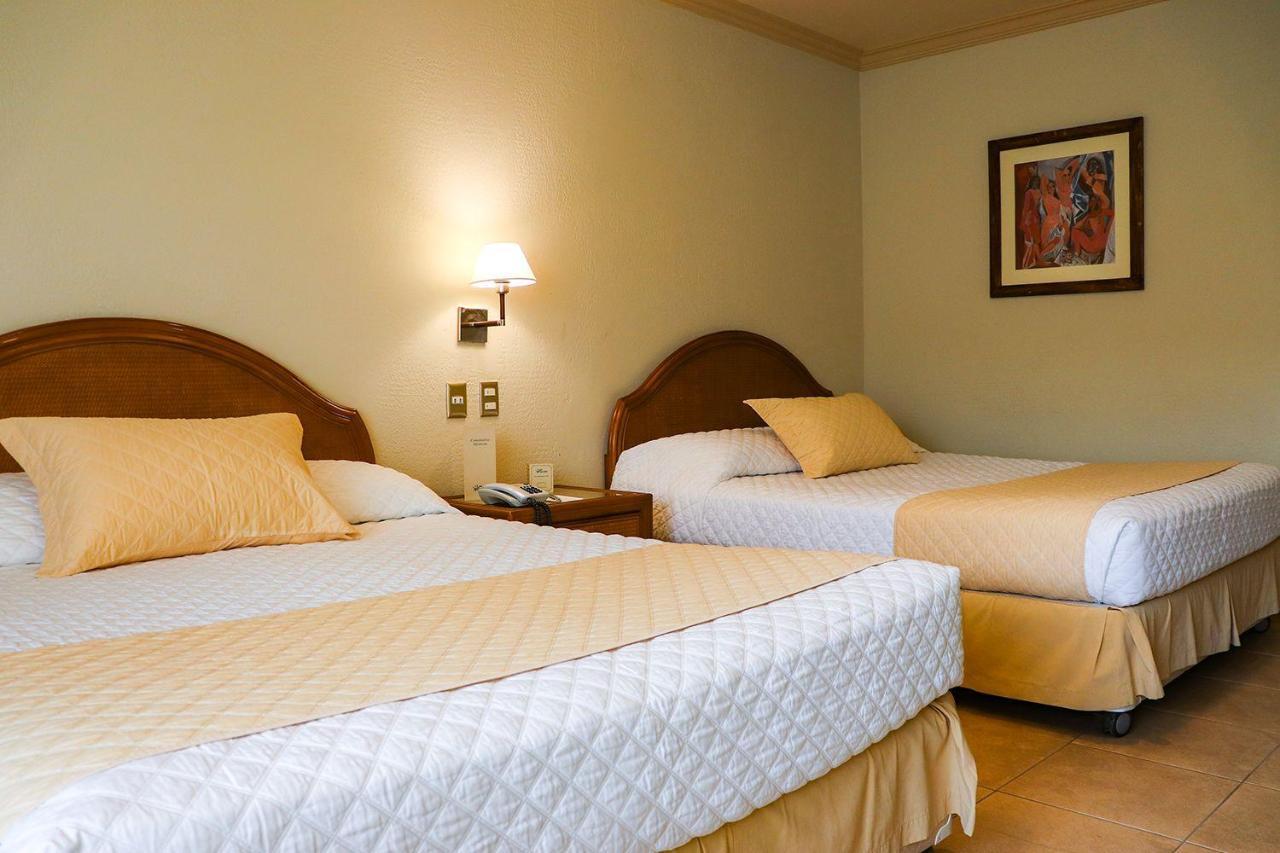 Hotel Los Parrales Tarija Zewnętrze zdjęcie