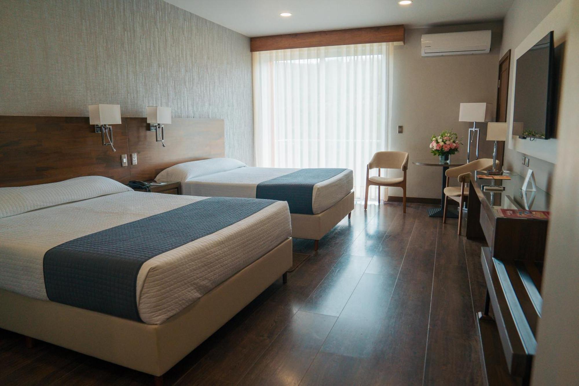 Hotel Los Parrales Tarija Zewnętrze zdjęcie