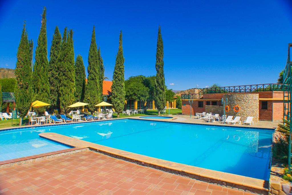 Hotel Los Parrales Tarija Zewnętrze zdjęcie