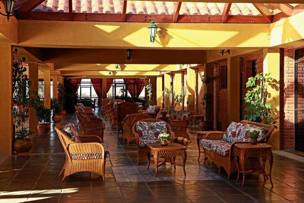 Hotel Los Parrales Tarija Zewnętrze zdjęcie