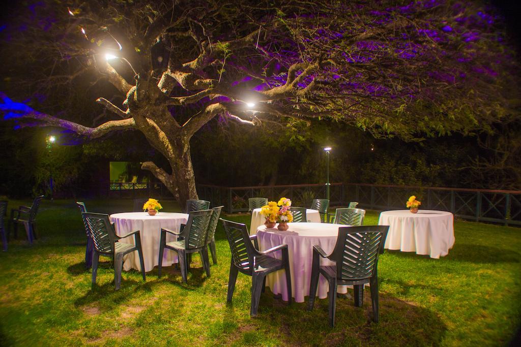 Hotel Los Parrales Tarija Zewnętrze zdjęcie