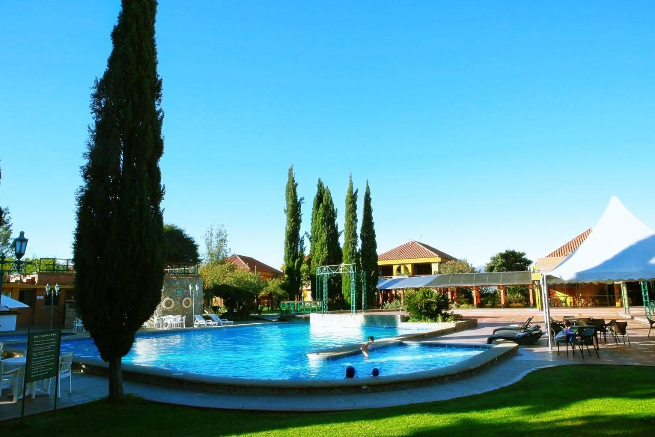 Hotel Los Parrales Tarija Zewnętrze zdjęcie