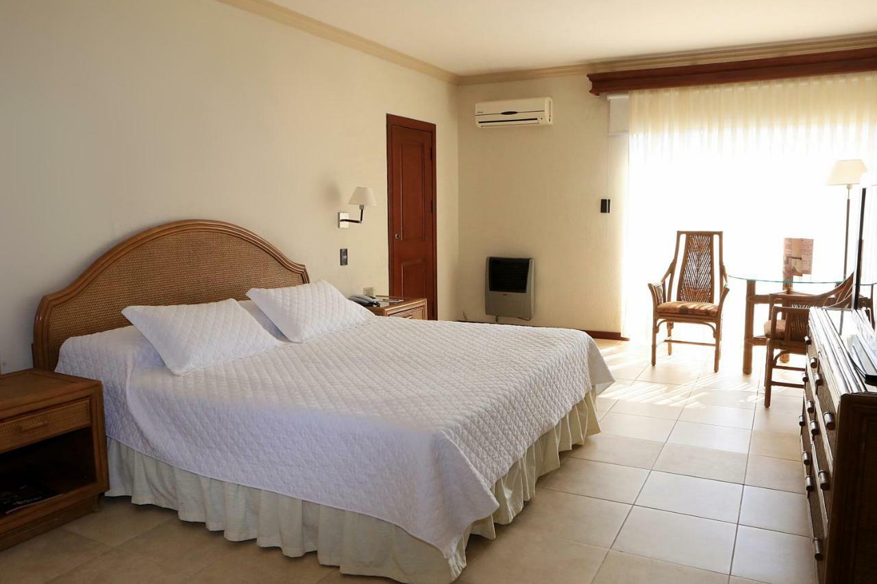 Hotel Los Parrales Tarija Zewnętrze zdjęcie